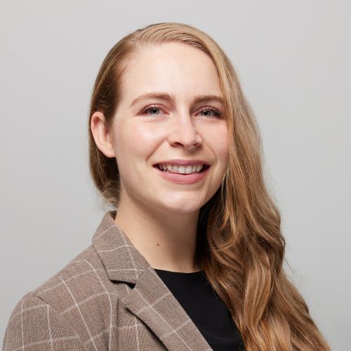 Shantille Deriger headshot